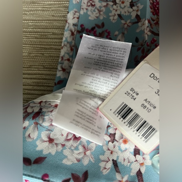 Pants - Picture 6 of 15